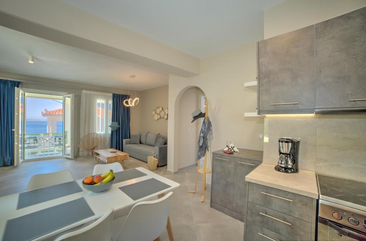 Corali Suites Andros Batsíon Exteriér fotografie