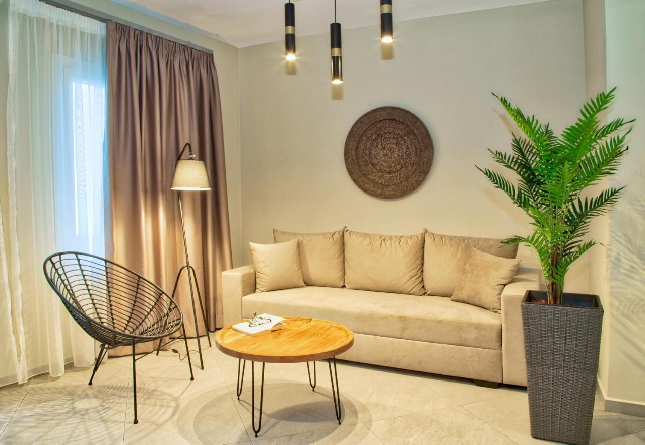 Corali Suites Andros Batsíon Exteriér fotografie