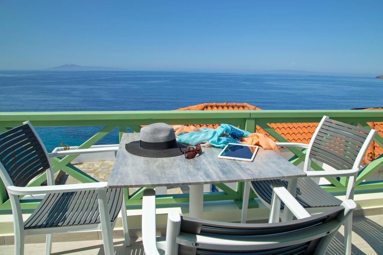 Corali Suites Andros Batsíon Exteriér fotografie