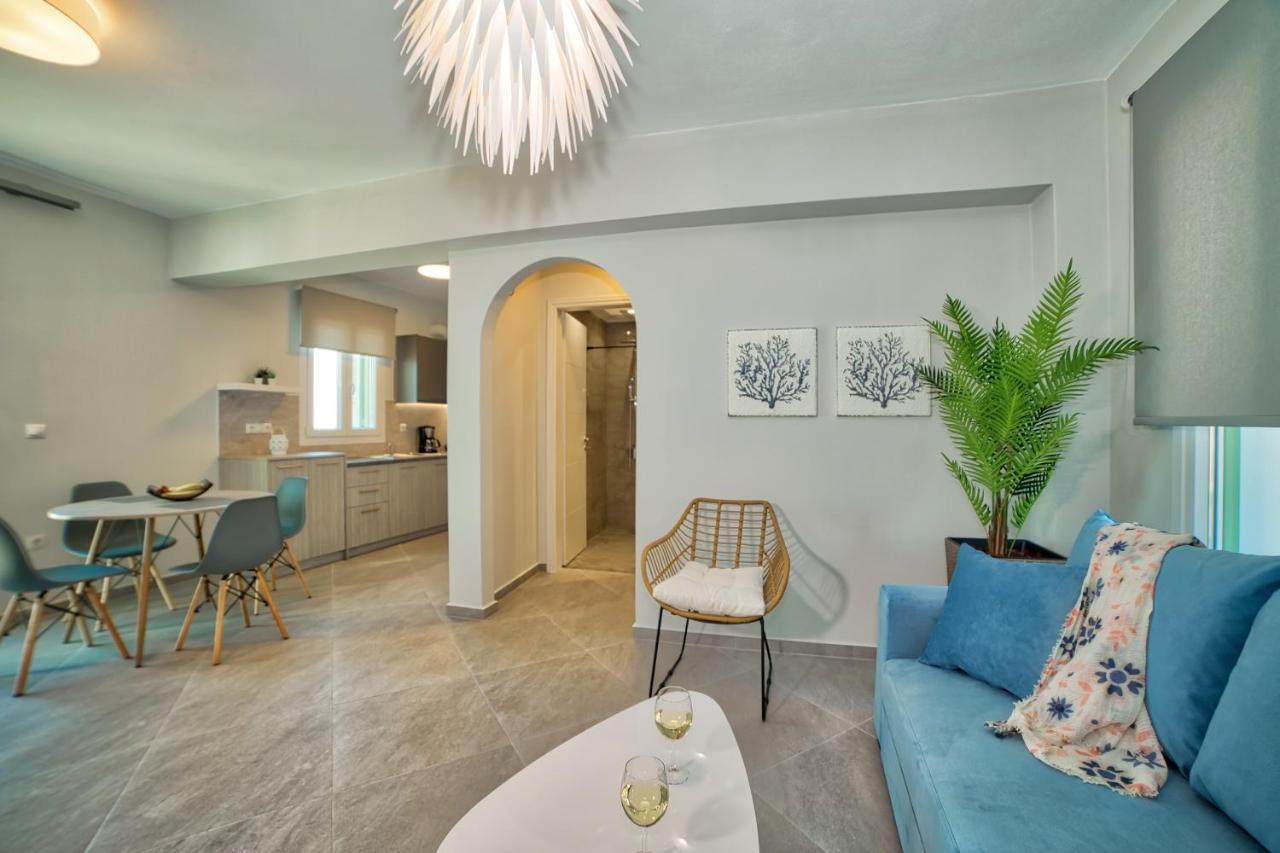 Corali Suites Andros Batsíon Exteriér fotografie
