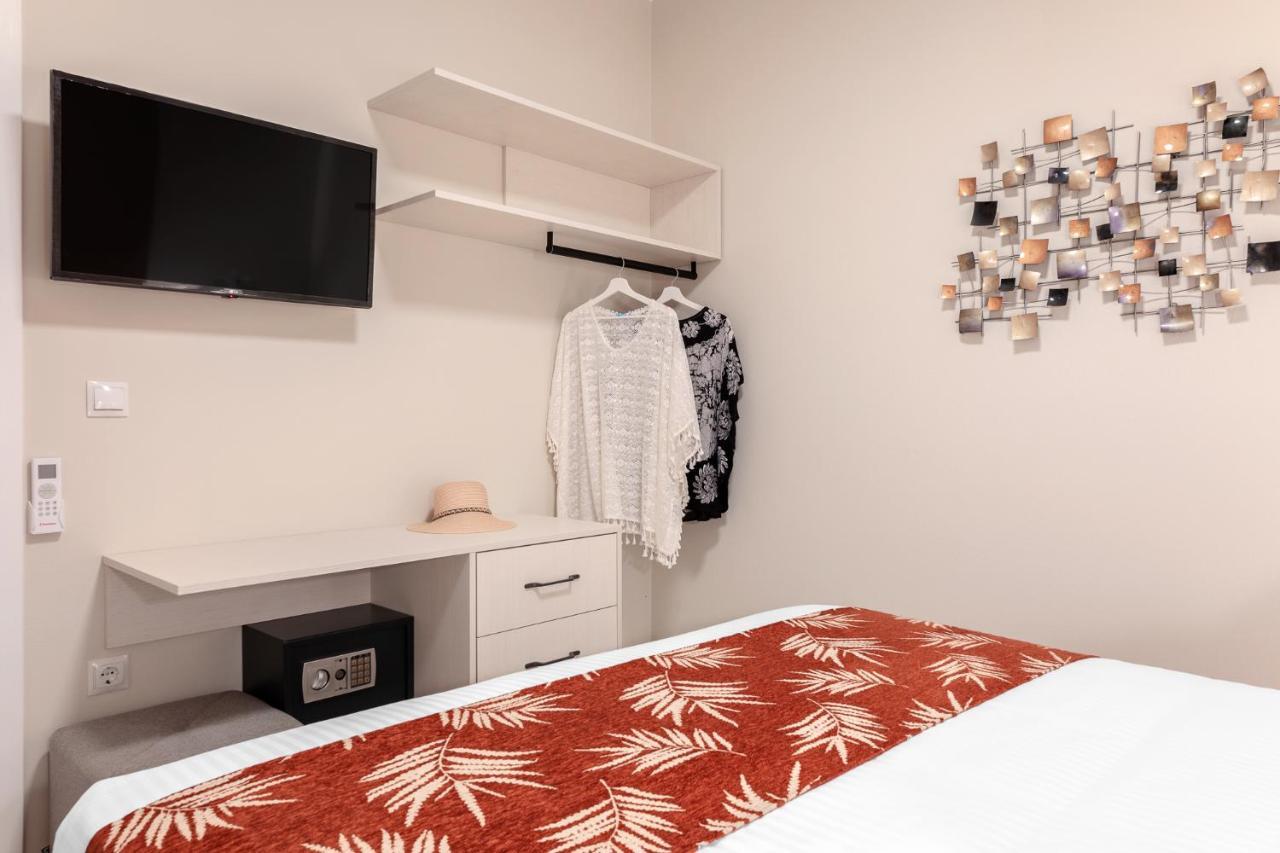 Corali Suites Andros Batsíon Exteriér fotografie