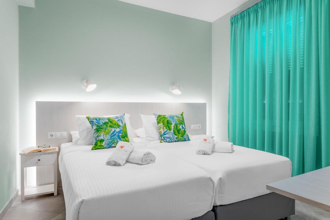 Corali Suites Andros Batsíon Exteriér fotografie