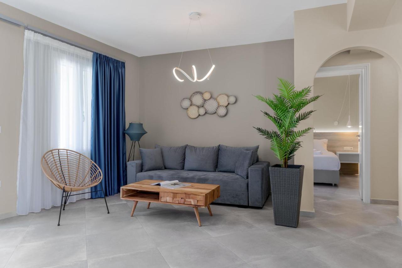 Corali Suites Andros Batsíon Exteriér fotografie