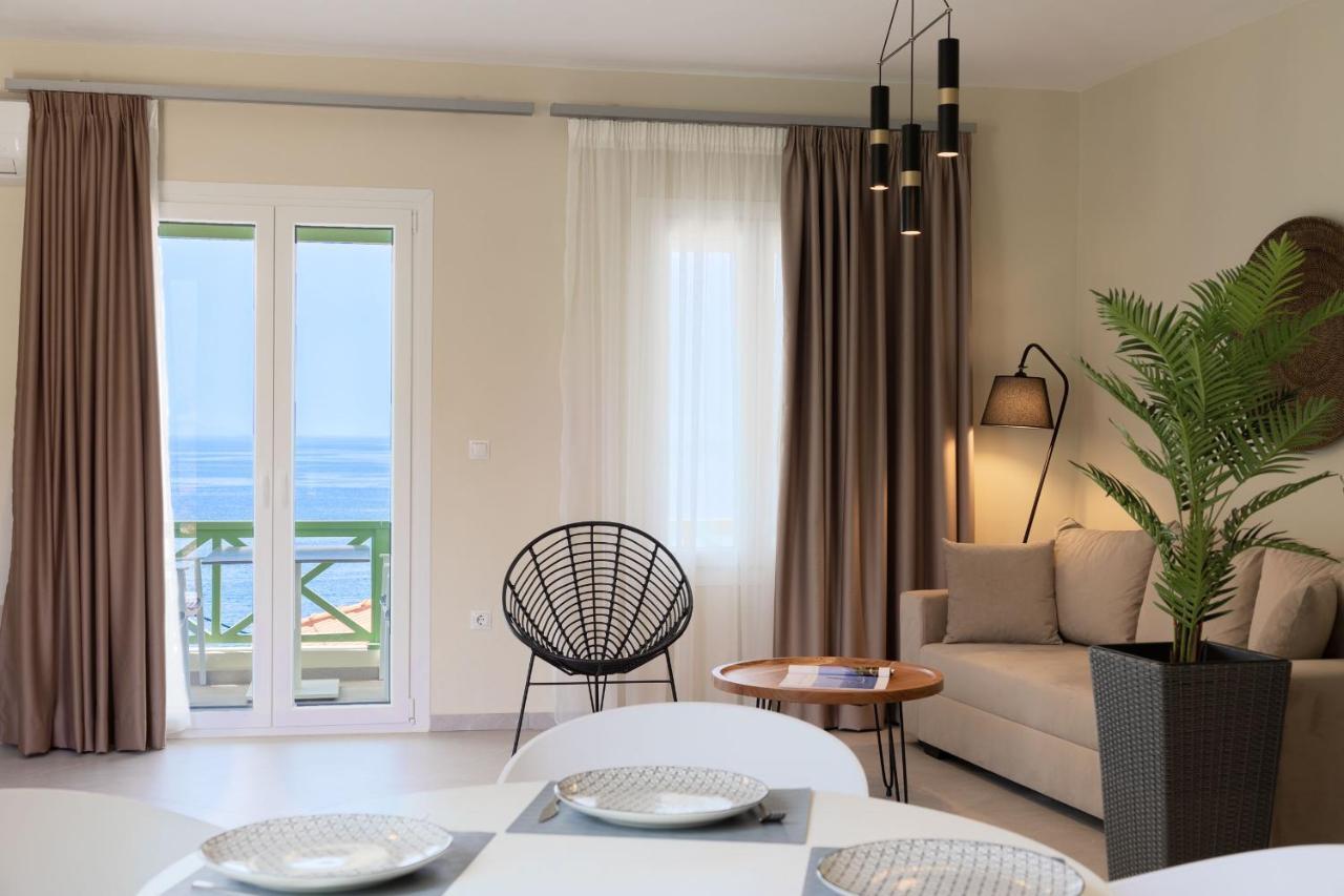 Corali Suites Andros Batsíon Exteriér fotografie