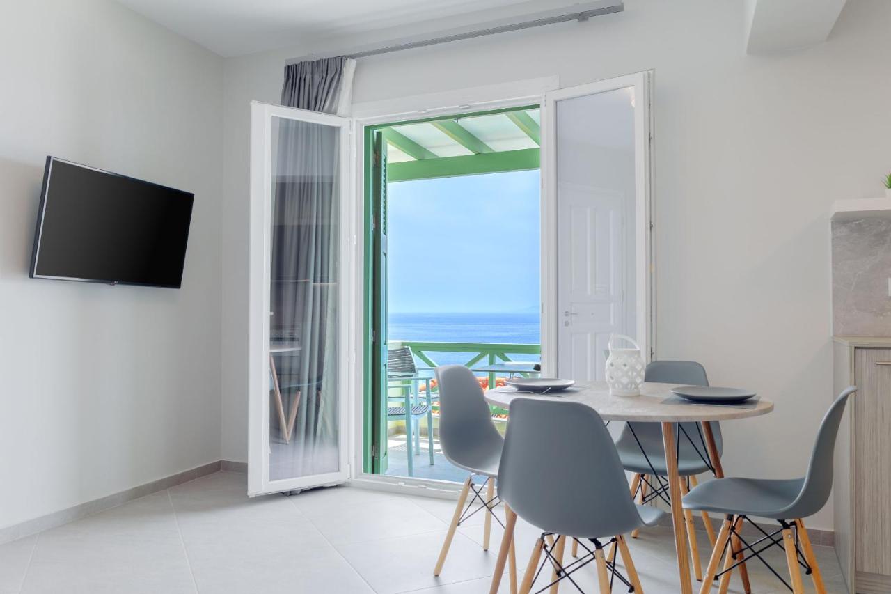 Corali Suites Andros Batsíon Exteriér fotografie