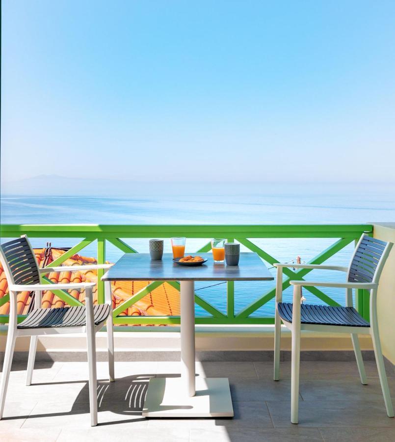 Corali Suites Andros Batsíon Exteriér fotografie